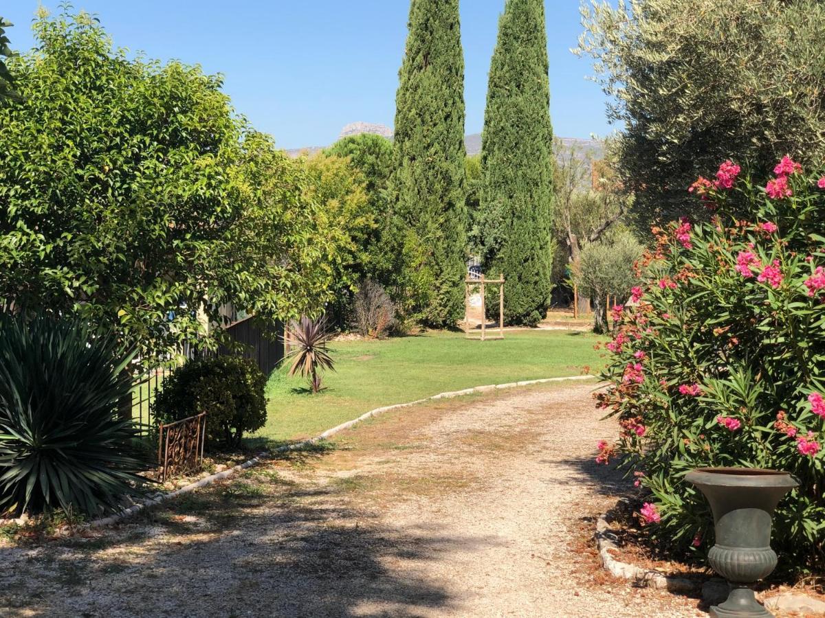 הוילה Authentique Mas Provencal Gémenos מראה חיצוני תמונה